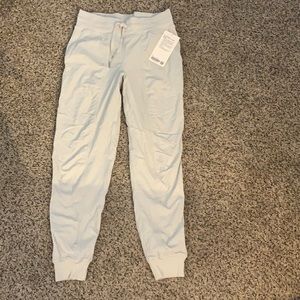 Lululemon Dance studio jogger, brand new with tags size 6